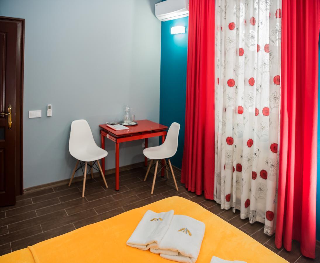 Hotel " Boutique " Oujhorod Extérieur photo