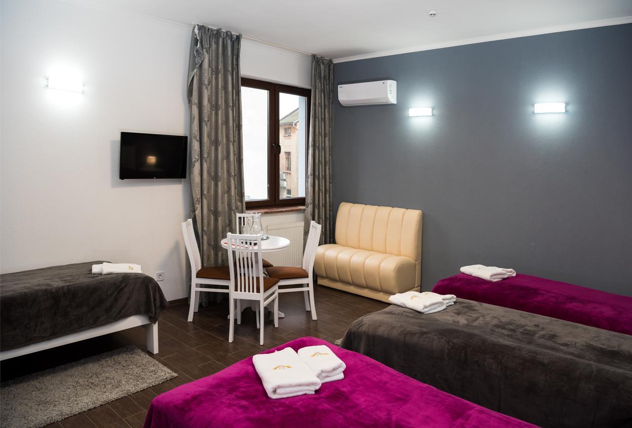 Hotel " Boutique " Oujhorod Extérieur photo