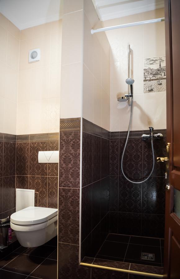 Hotel " Boutique " Oujhorod Extérieur photo