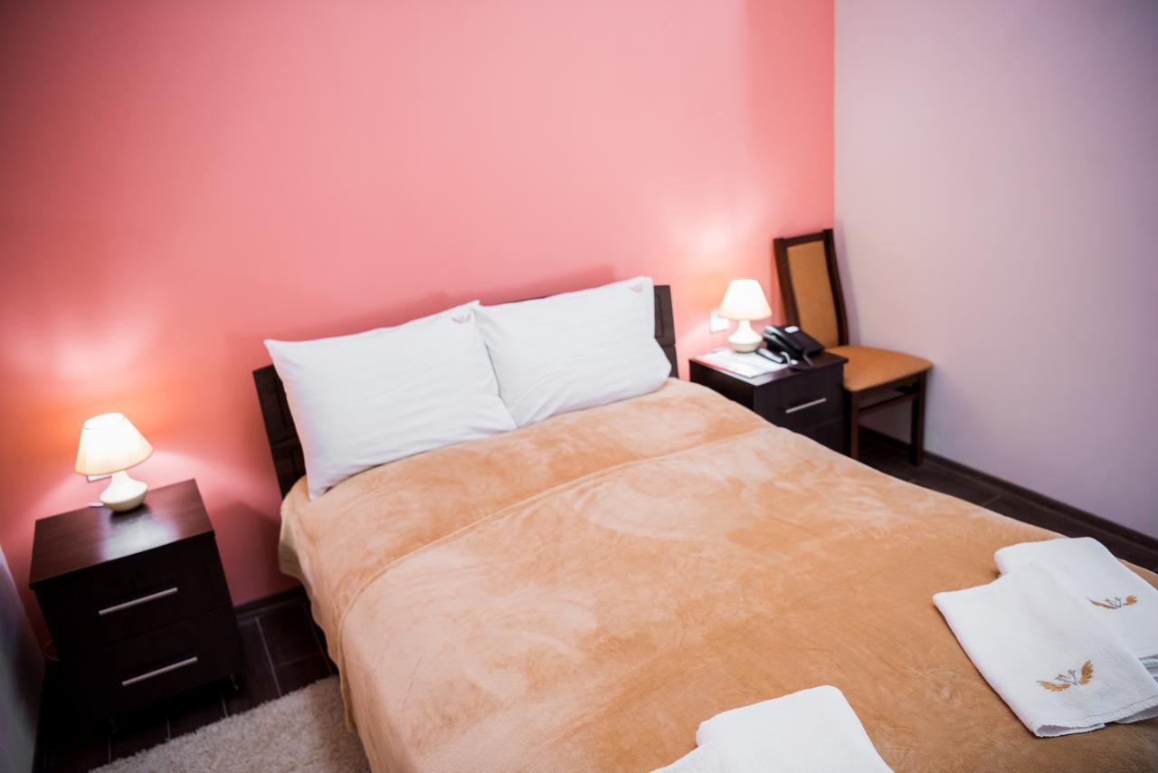 Hotel " Boutique " Oujhorod Extérieur photo